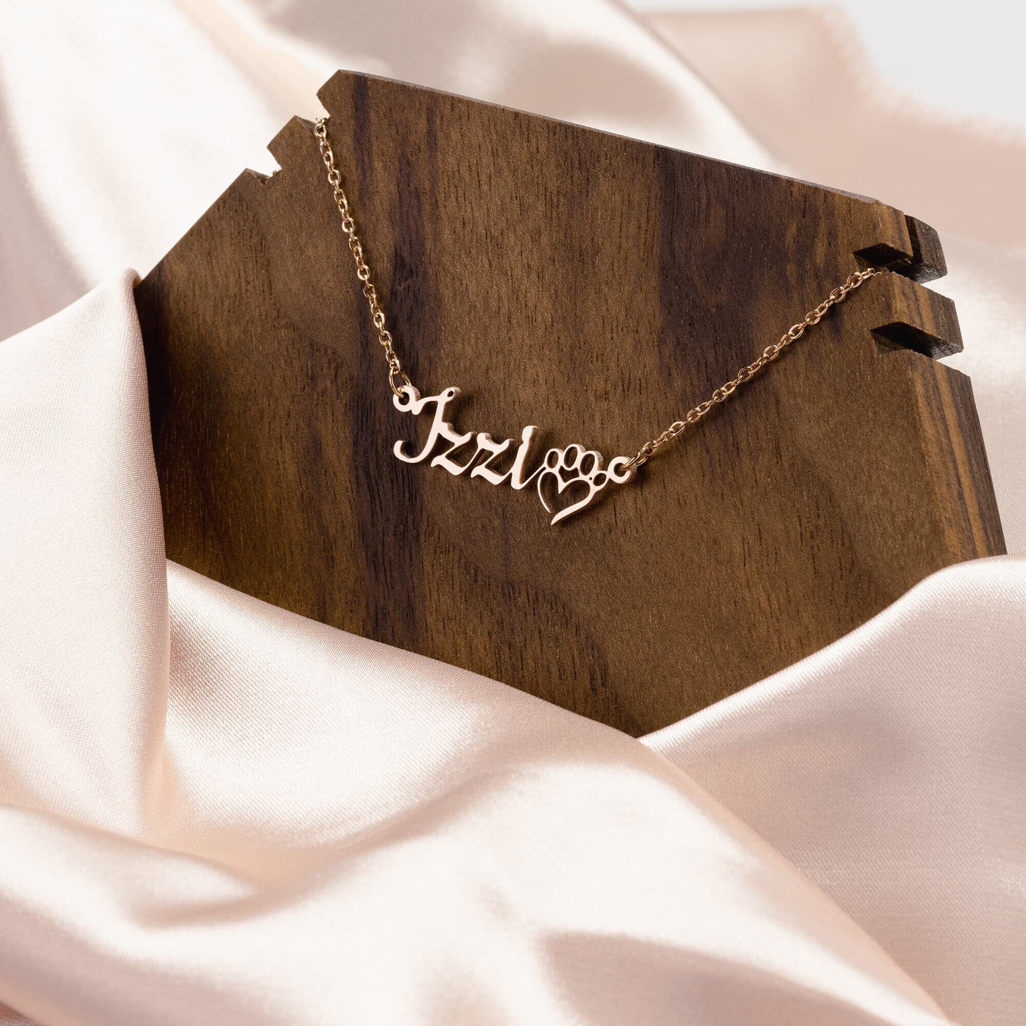 Dog Mom Customized Name Necklace