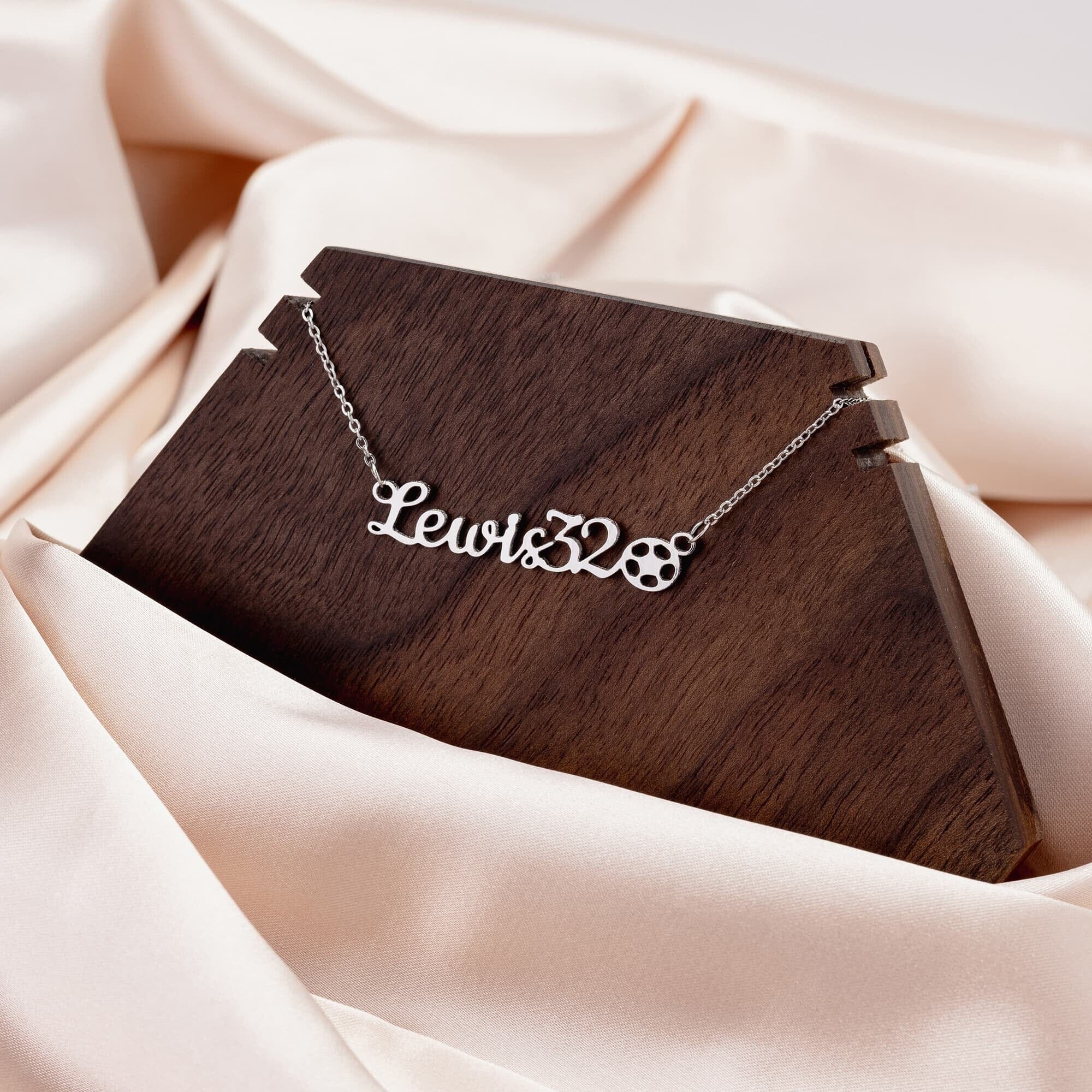 Sports Mom Customized Name Necklace